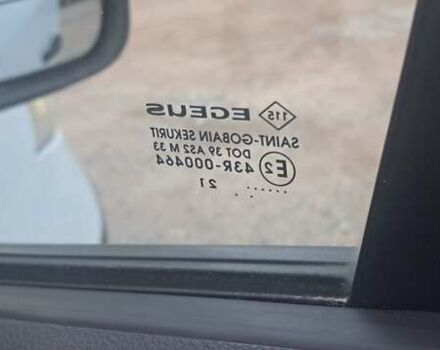 Белый Рено Трафик, объемом двигателя 2 л и пробегом 109 тыс. км за 19777 $, фото 39 на Automoto.ua