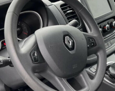 Белый Рено Трафик, объемом двигателя 2 л и пробегом 182 тыс. км за 17673 $, фото 75 на Automoto.ua