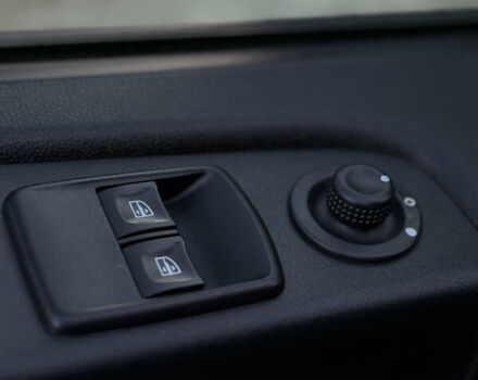 Белый Рено Трафик, объемом двигателя 2 л и пробегом 96 тыс. км за 19500 $, фото 19 на Automoto.ua