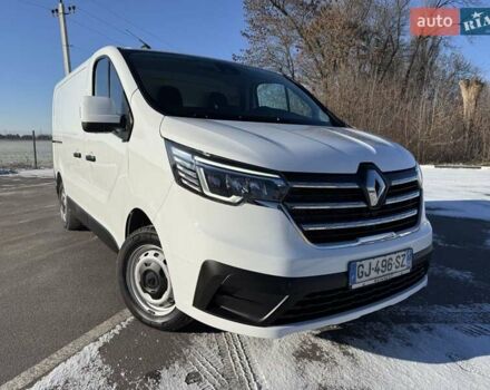 Белый Рено Трафик, объемом двигателя 2 л и пробегом 81 тыс. км за 22500 $, фото 3 на Automoto.ua