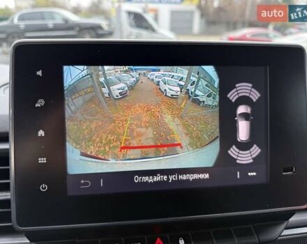 Белый Рено Трафик, объемом двигателя 0 л и пробегом 204 тыс. км за 20900 $, фото 52 на Automoto.ua