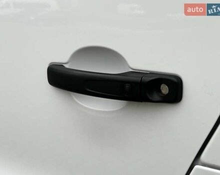 Белый Рено Трафик, объемом двигателя 2 л и пробегом 106 тыс. км за 23800 $, фото 18 на Automoto.ua