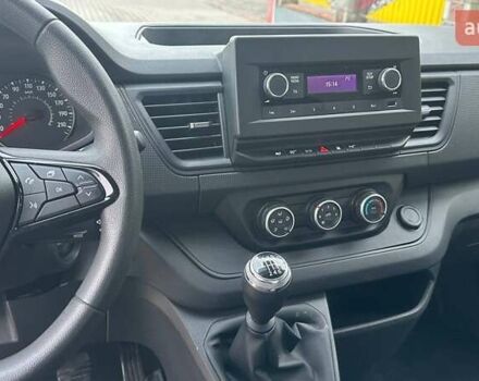 Белый Рено Трафик, объемом двигателя 2 л и пробегом 261 тыс. км за 19800 $, фото 10 на Automoto.ua