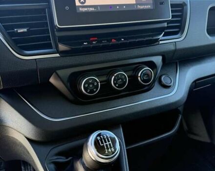 Белый Рено Трафик, объемом двигателя 2 л и пробегом 81 тыс. км за 22500 $, фото 25 на Automoto.ua