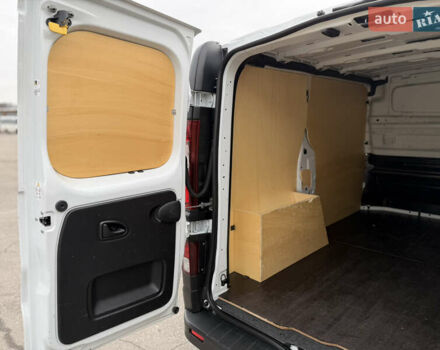 Білий Рено Трафік, об'ємом двигуна 2 л та пробігом 202 тис. км за 16999 $, фото 8 на Automoto.ua