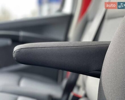 Белый Рено Трафик, объемом двигателя 2 л и пробегом 200 тыс. км за 20600 $, фото 43 на Automoto.ua