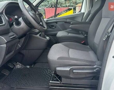 Белый Рено Трафик, объемом двигателя 2 л и пробегом 261 тыс. км за 19800 $, фото 7 на Automoto.ua