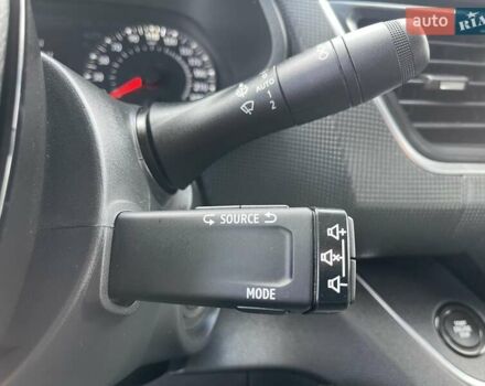 Белый Рено Трафик, объемом двигателя 2 л и пробегом 200 тыс. км за 20700 $, фото 46 на Automoto.ua