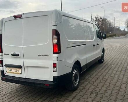 Белый Рено Трафик, объемом двигателя 2 л и пробегом 261 тыс. км за 19800 $, фото 4 на Automoto.ua