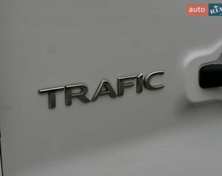 Белый Рено Трафик, объемом двигателя 2 л и пробегом 106 тыс. км за 23800 $, фото 31 на Automoto.ua