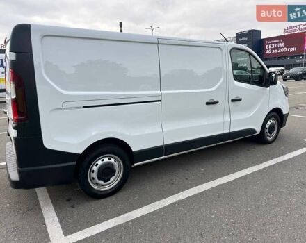 Белый Рено Трафик, объемом двигателя 2 л и пробегом 168 тыс. км за 24200 $, фото 11 на Automoto.ua