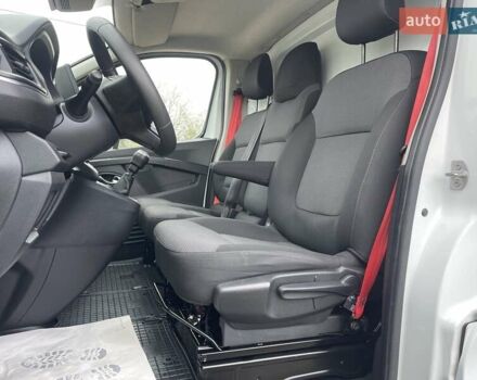 Белый Рено Трафик, объемом двигателя 2 л и пробегом 200 тыс. км за 20700 $, фото 24 на Automoto.ua