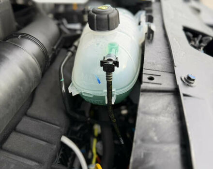 Білий Рено Трафік, об'ємом двигуна 2 л та пробігом 202 тис. км за 16999 $, фото 29 на Automoto.ua