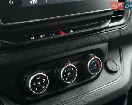 Белый Рено Трафик, объемом двигателя 2 л и пробегом 106 тыс. км за 23800 $, фото 50 на Automoto.ua