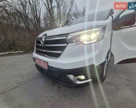 Белый Рено Трафик, объемом двигателя 2 л и пробегом 70 тыс. км за 23900 $, фото 44 на Automoto.ua