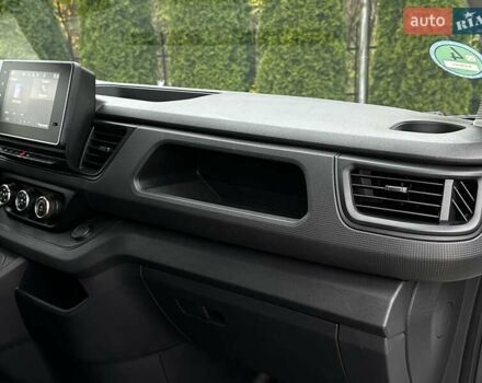 Белый Рено Трафик, объемом двигателя 2 л и пробегом 106 тыс. км за 23800 $, фото 54 на Automoto.ua