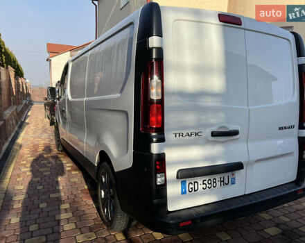 Білий Рено Трафік, об'ємом двигуна 2 л та пробігом 201 тис. км за 19500 $, фото 2 на Automoto.ua