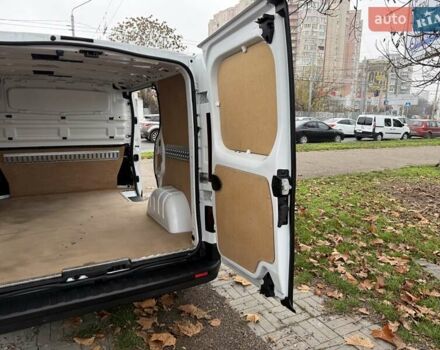 Белый Рено Трафик, объемом двигателя 0 л и пробегом 204 тыс. км за 20900 $, фото 46 на Automoto.ua