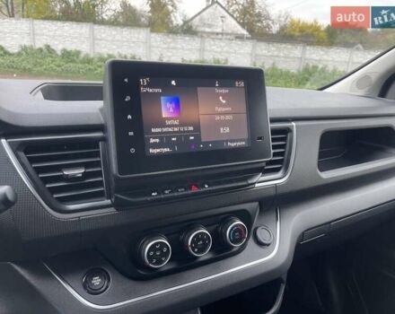 Белый Рено Трафик, объемом двигателя 2 л и пробегом 200 тыс. км за 20700 $, фото 37 на Automoto.ua