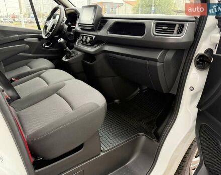 Белый Рено Трафик, объемом двигателя 0 л и пробегом 204 тыс. км за 20900 $, фото 37 на Automoto.ua