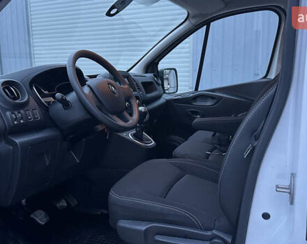 Білий Рено Трафік, об'ємом двигуна 0 л та пробігом 15 тис. км за 21800 $, фото 6 на Automoto.ua