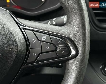 Белый Рено Трафик, объемом двигателя 2 л и пробегом 106 тыс. км за 23800 $, фото 47 на Automoto.ua