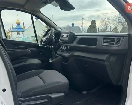 Белый Рено Трафик, объемом двигателя 2 л и пробегом 261 тыс. км за 19800 $, фото 11 на Automoto.ua