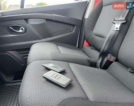 Белый Рено Трафик, объемом двигателя 2 л и пробегом 200 тыс. км за 20700 $, фото 41 на Automoto.ua