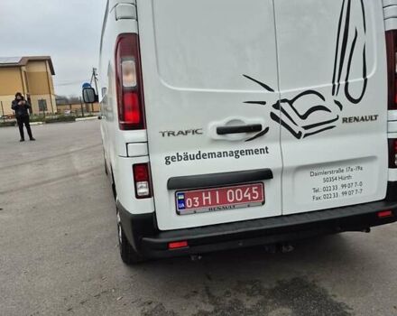 Белый Рено Трафик, объемом двигателя 2 л и пробегом 70 тыс. км за 23900 $, фото 17 на Automoto.ua