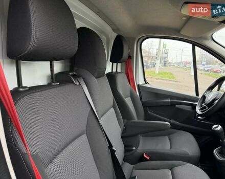 Белый Рено Трафик, объемом двигателя 0 л и пробегом 204 тыс. км за 20900 $, фото 35 на Automoto.ua