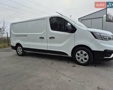Белый Рено Трафик, объемом двигателя 2 л и пробегом 70 тыс. км за 23900 $, фото 61 на Automoto.ua