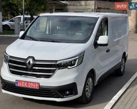 Белый Рено Трафик, объемом двигателя 2 л и пробегом 200 тыс. км за 20700 $, фото 2 на Automoto.ua
