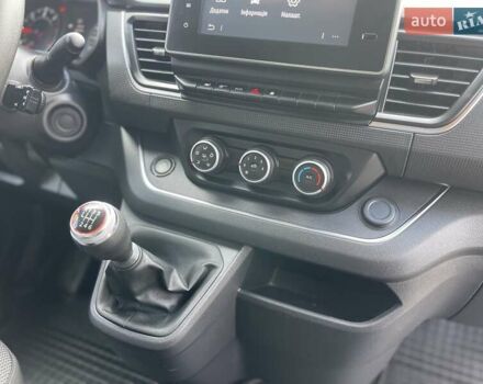 Белый Рено Трафик, объемом двигателя 2 л и пробегом 200 тыс. км за 20600 $, фото 38 на Automoto.ua