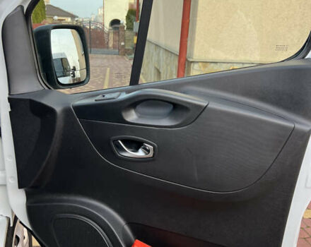 Білий Рено Трафік, об'ємом двигуна 2 л та пробігом 201 тис. км за 19500 $, фото 23 на Automoto.ua