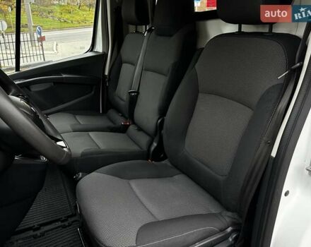 Белый Рено Трафик, объемом двигателя 2 л и пробегом 106 тыс. км за 23800 $, фото 43 на Automoto.ua