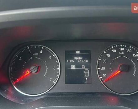 Белый Рено Трафик, объемом двигателя 2 л и пробегом 261 тыс. км за 19800 $, фото 9 на Automoto.ua