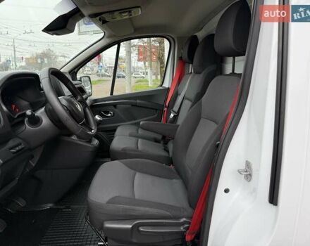 Белый Рено Трафик, объемом двигателя 0 л и пробегом 204 тыс. км за 20900 $, фото 32 на Automoto.ua