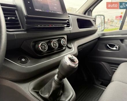 Белый Рено Трафик, объемом двигателя 0 л и пробегом 204 тыс. км за 20900 $, фото 31 на Automoto.ua