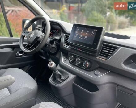 Белый Рено Трафик, объемом двигателя 2 л и пробегом 200 тыс. км за 20600 $, фото 37 на Automoto.ua