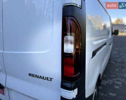 Белый Рено Трафик, объемом двигателя 2 л и пробегом 75 тыс. км за 24000 $, фото 51 на Automoto.ua