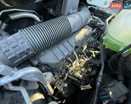 Белый Рено Трафик, объемом двигателя 2 л и пробегом 75 тыс. км за 24000 $, фото 62 на Automoto.ua