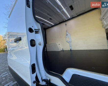 Белый Рено Трафик, объемом двигателя 2 л и пробегом 75 тыс. км за 24000 $, фото 46 на Automoto.ua