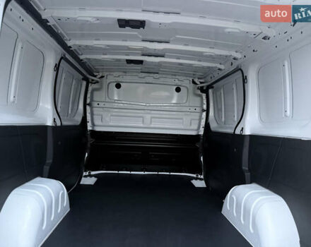 Белый Рено Трафик, объемом двигателя 0 л и пробегом 61 тыс. км за 22650 $, фото 33 на Automoto.ua