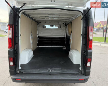 Білий Рено Трафік, об'ємом двигуна 2 л та пробігом 130 тис. км за 24500 $, фото 29 на Automoto.ua