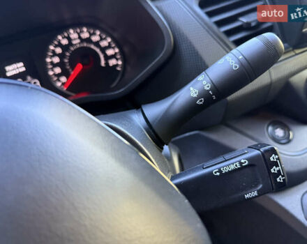 Белый Рено Трафик, объемом двигателя 2 л и пробегом 75 тыс. км за 24000 $, фото 34 на Automoto.ua