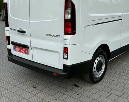 Белый Рено Трафик, объемом двигателя 2 л и пробегом 29 тыс. км за 25300 $, фото 11 на Automoto.ua