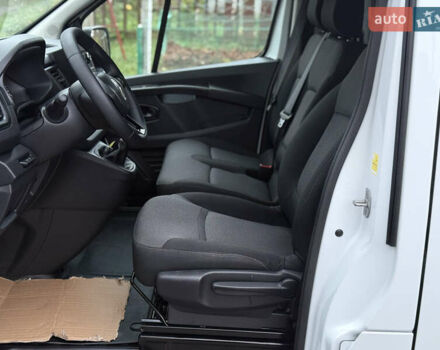 Белый Рено Трафик, объемом двигателя 0 л и пробегом 61 тыс. км за 22650 $, фото 19 на Automoto.ua