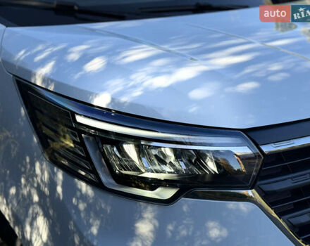 Белый Рено Трафик, объемом двигателя 2 л и пробегом 75 тыс. км за 24000 $, фото 68 на Automoto.ua