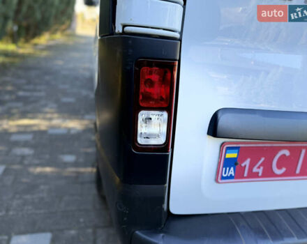 Белый Рено Трафик, объемом двигателя 2 л и пробегом 75 тыс. км за 24000 $, фото 49 на Automoto.ua