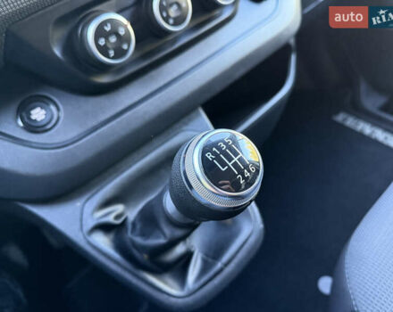 Белый Рено Трафик, объемом двигателя 2 л и пробегом 75 тыс. км за 24000 $, фото 39 на Automoto.ua